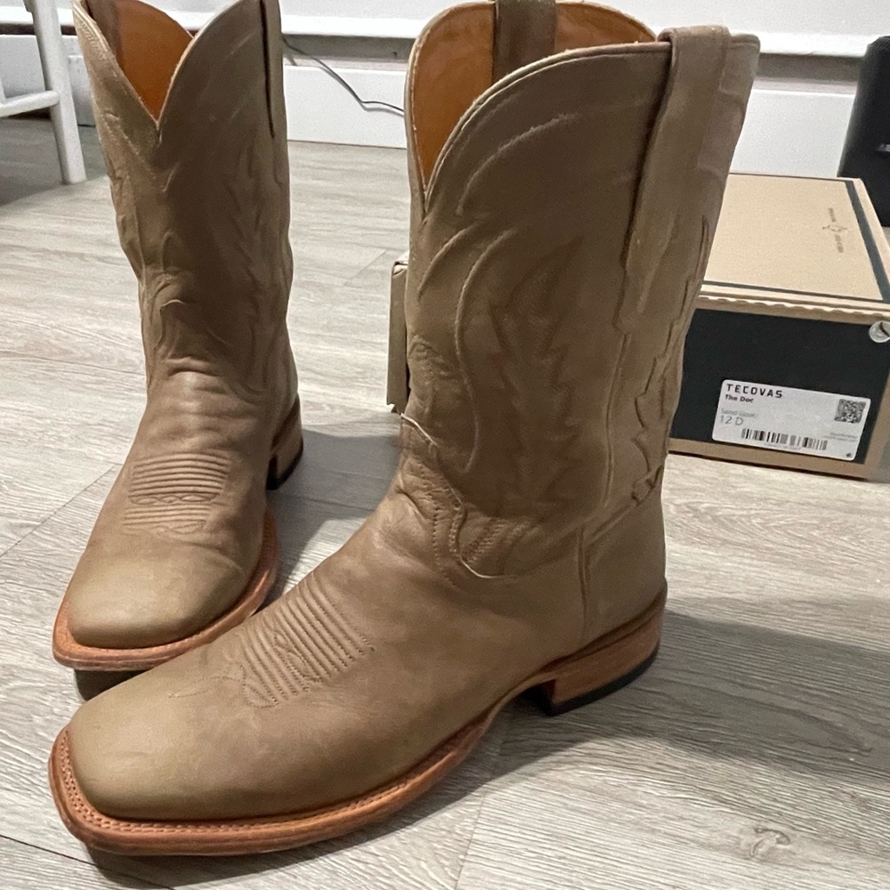 Tecovas “The Doc” size 12d excellent condition.